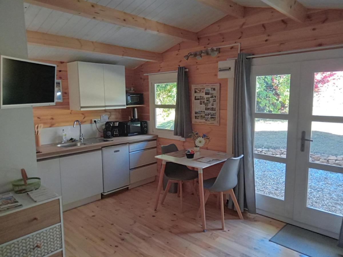 Chalet "Le Petit Olivier" Gites Appart 'Hotel L'Echappee Belle D'Aubenas Logement 2 Sur 3 Bagian luar foto